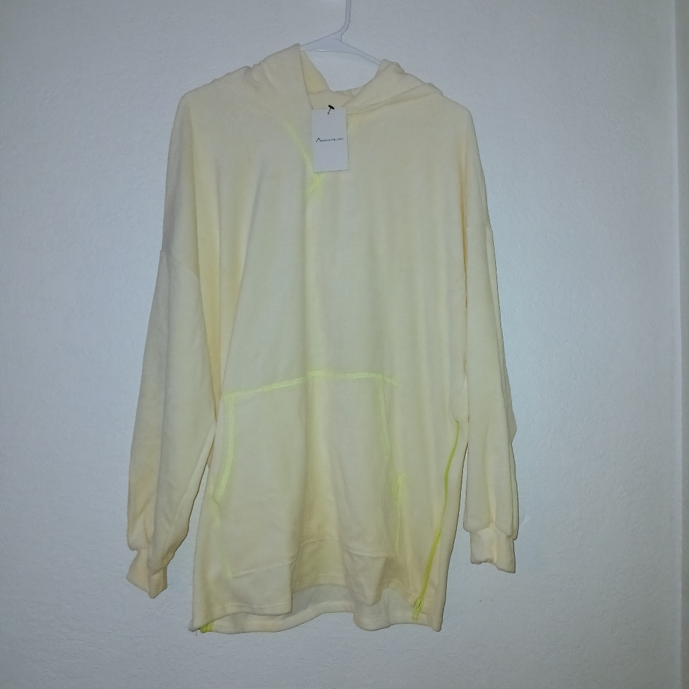 NWT, Light Yellow, Hoodie Sweater, Oversize, Womens Medium.